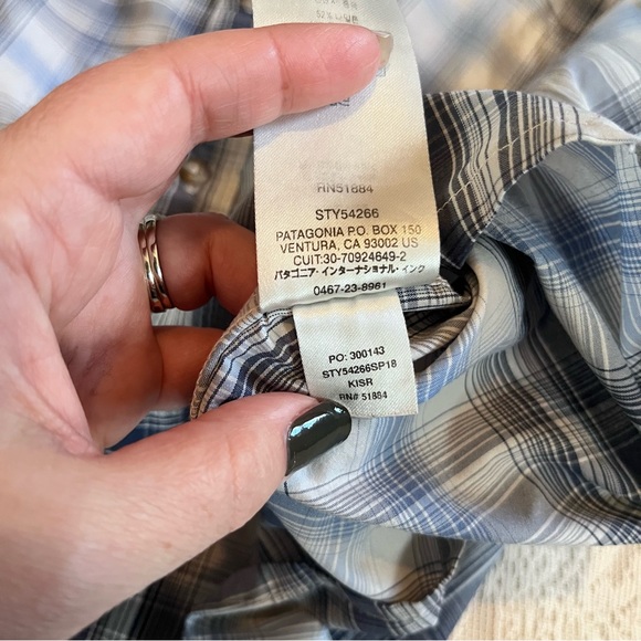 Men's Patagonia Sun stretch blue plaid shirt - Picture 12 of 13